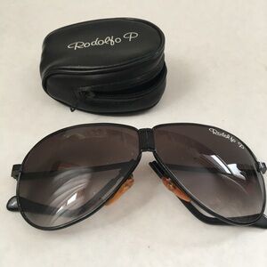 VTG Rodolfo P Folding Aviator Sunglasses with Case